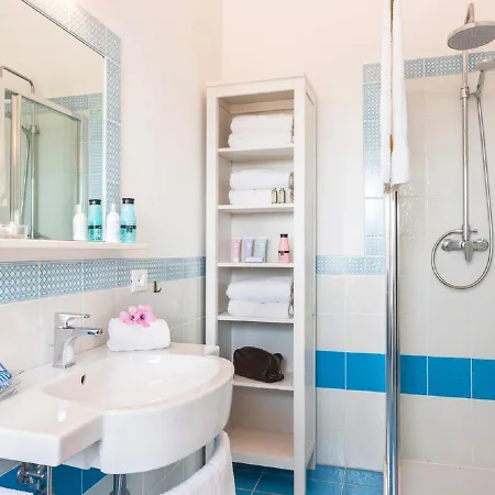 Sleeps 8 With Pool And Wifi ヴィラ Basicò