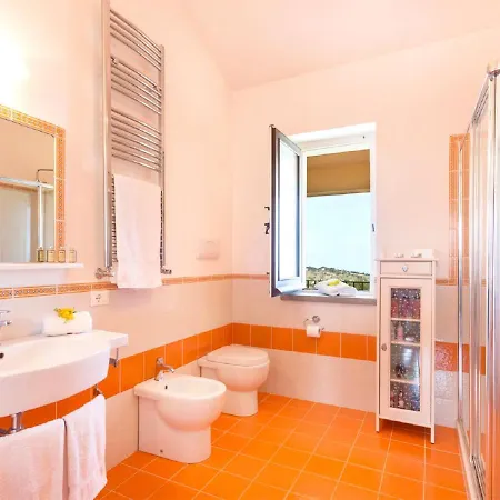 ヴィラ Sleeps 8 With Pool And Wifi